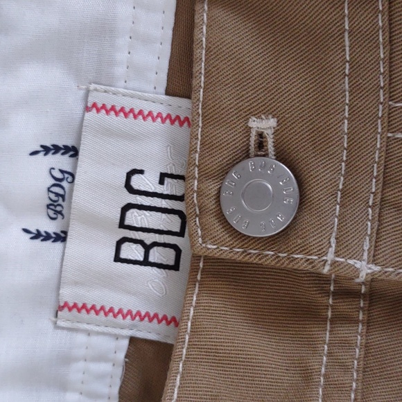 NWT BDG Size 6 Urban Outfitters Flare Cargo Pocket Pants - Picture 3 of 14